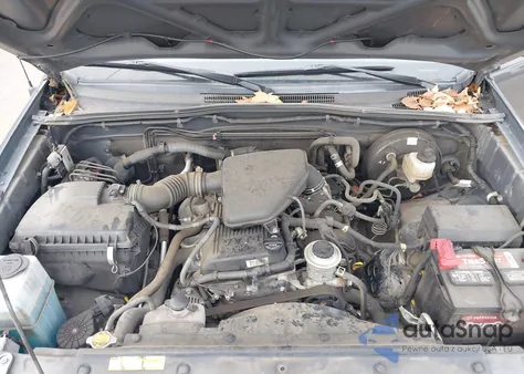 2010 Toyota Tacoma z USA, uszkodzony, nr VIN 5TETX4CN2AZ715516